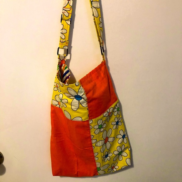 Purse - Picture 2 of 3